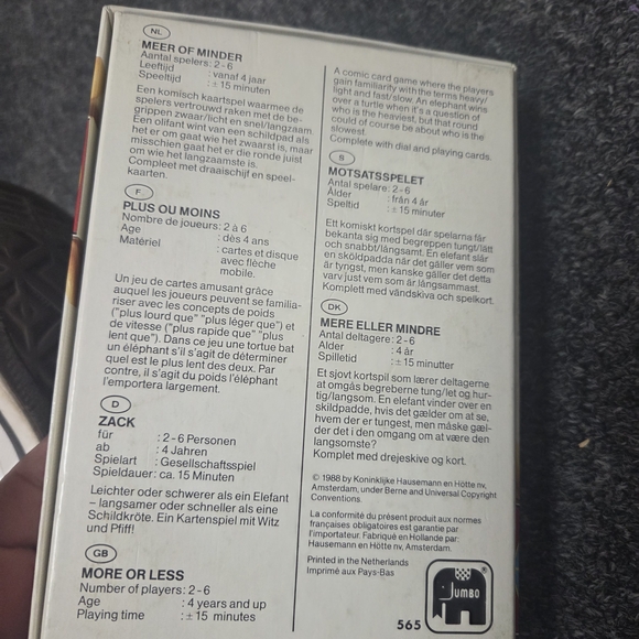 More or Less Card Game - Multicolor - Picture 3 of 3